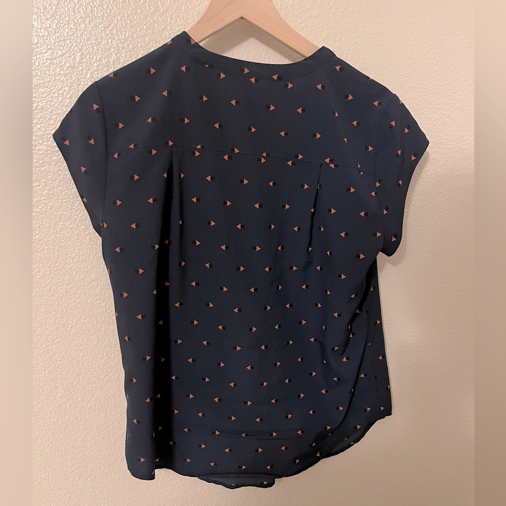Fun 2 Fun Navy Blouse with Geometric Print - Picture 4 of 5